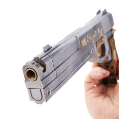 Ebony and Ivory Pistols - Devil May Cry