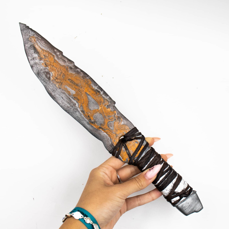 Lara Croft Knife - Tomb Raider